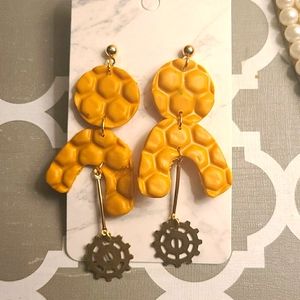 🐝 Honeycomb Earrings